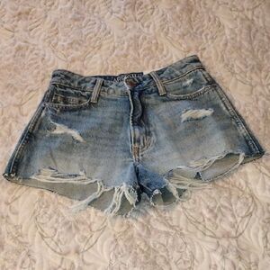 Arizona Jean Co Junior Med Razzle Vintage Comfort Mom Shorts, Size: 3, NWT